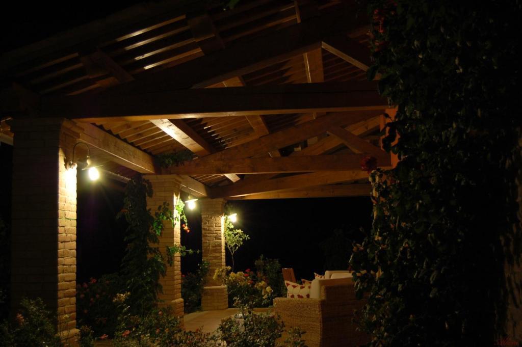 Agriturismo La Rosa Tea Villa Urbania Luaran gambar